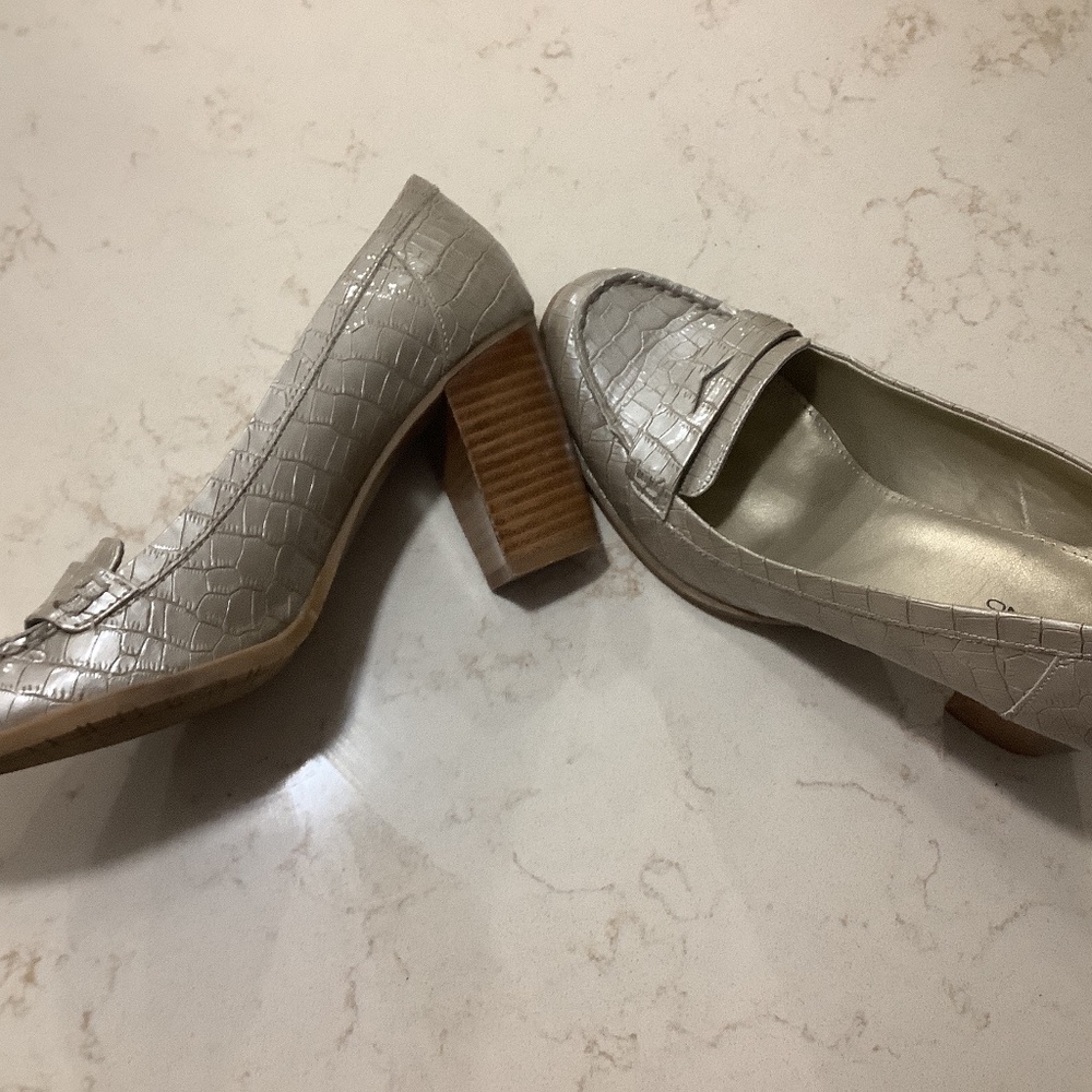 Bandolino shoes